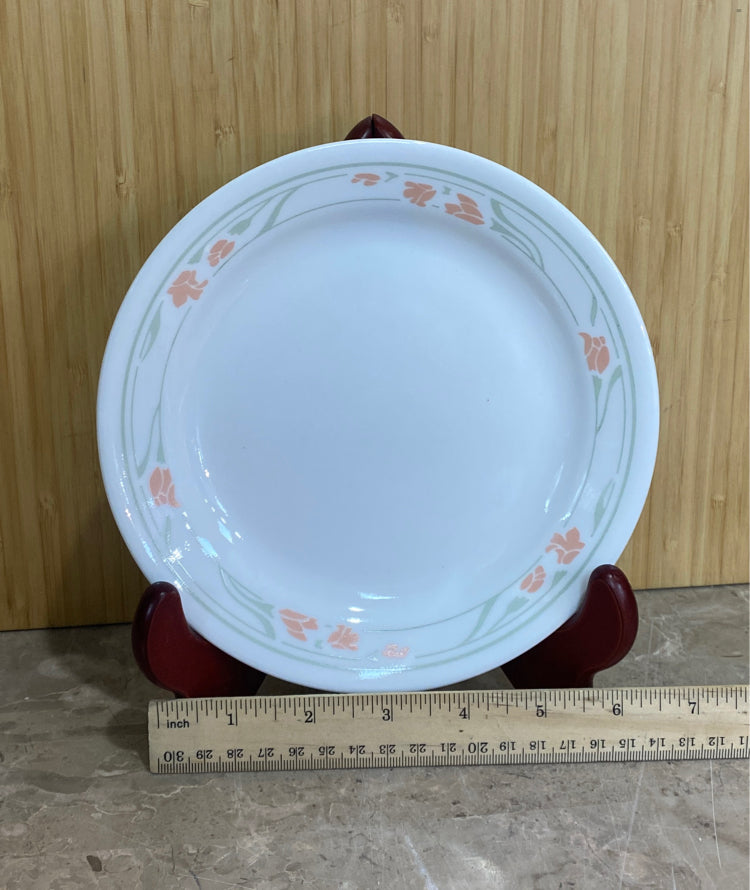 Set of 7 Corelle Plates