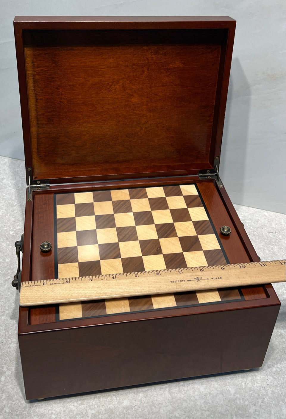 Bombay Chess Board in Box
