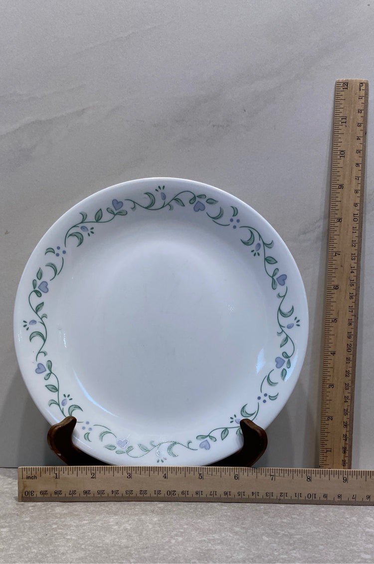 Set of 3 Corelle Plates