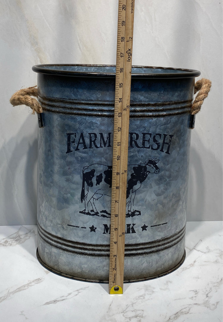 Farm Fresh Bucket