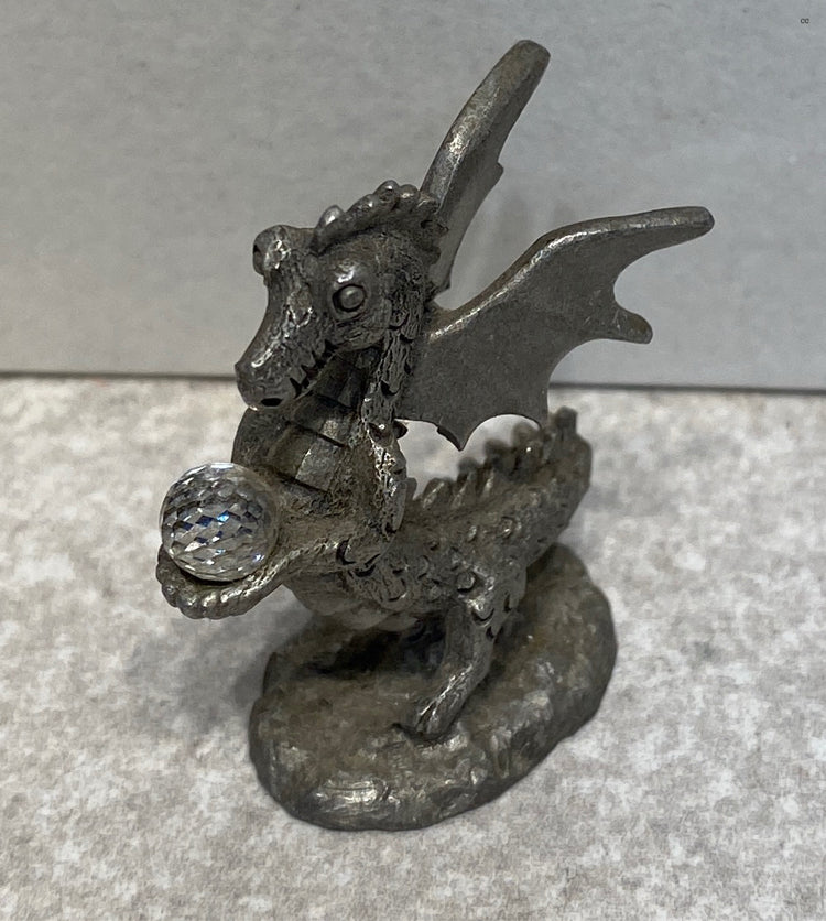 Pewter Figurie