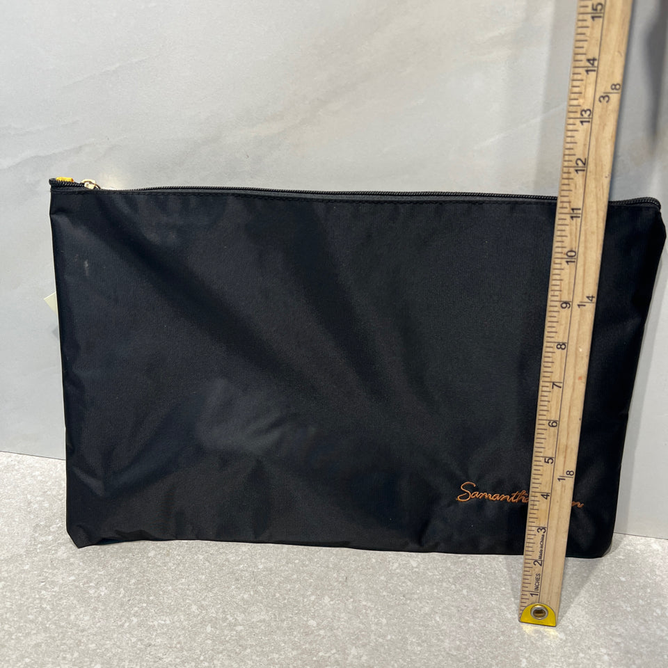Samantah Brown Travel Pouch