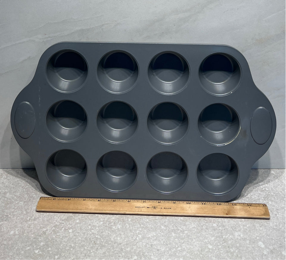 Muffin Pan