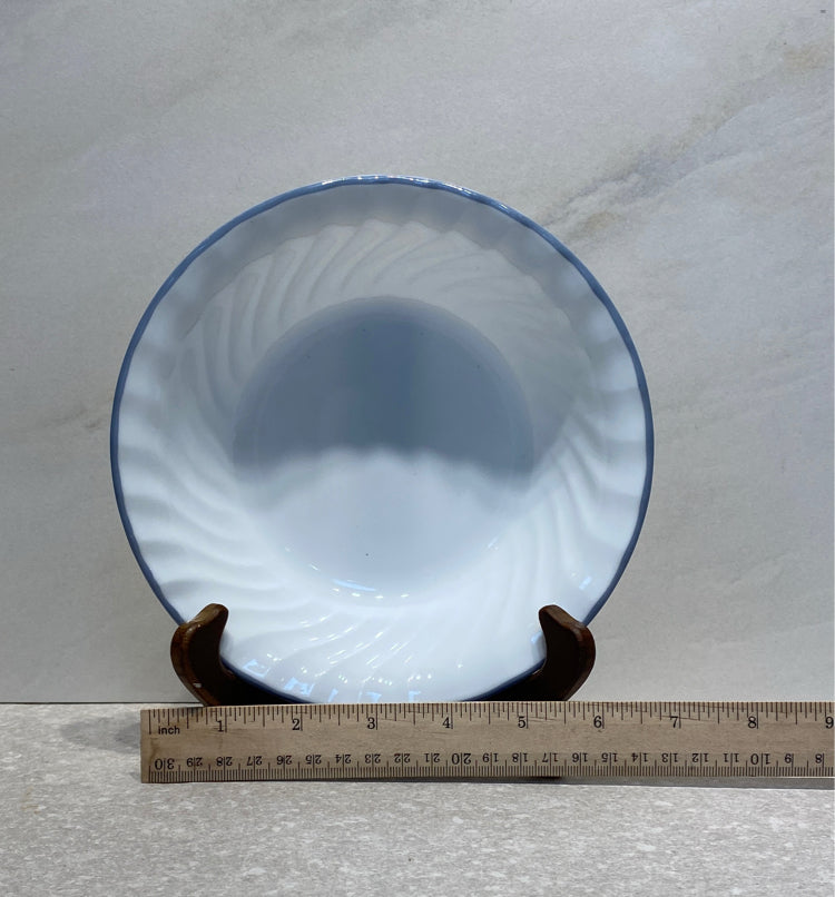 Set of 4 Corelle Bowls