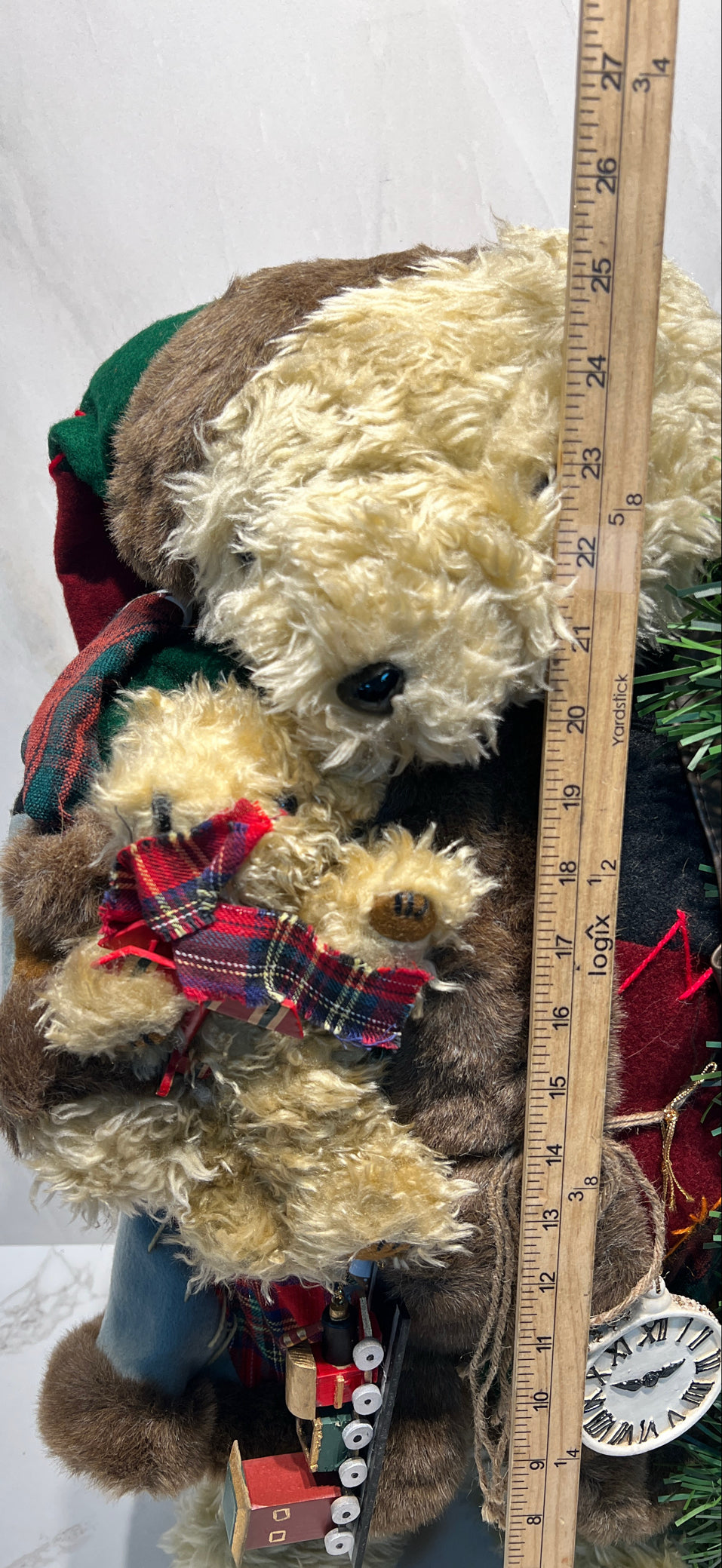 Grandeur Noel Bear