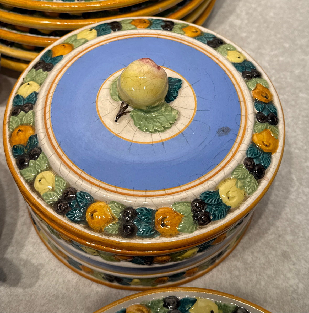 Italy Majolica Dinnerware Set