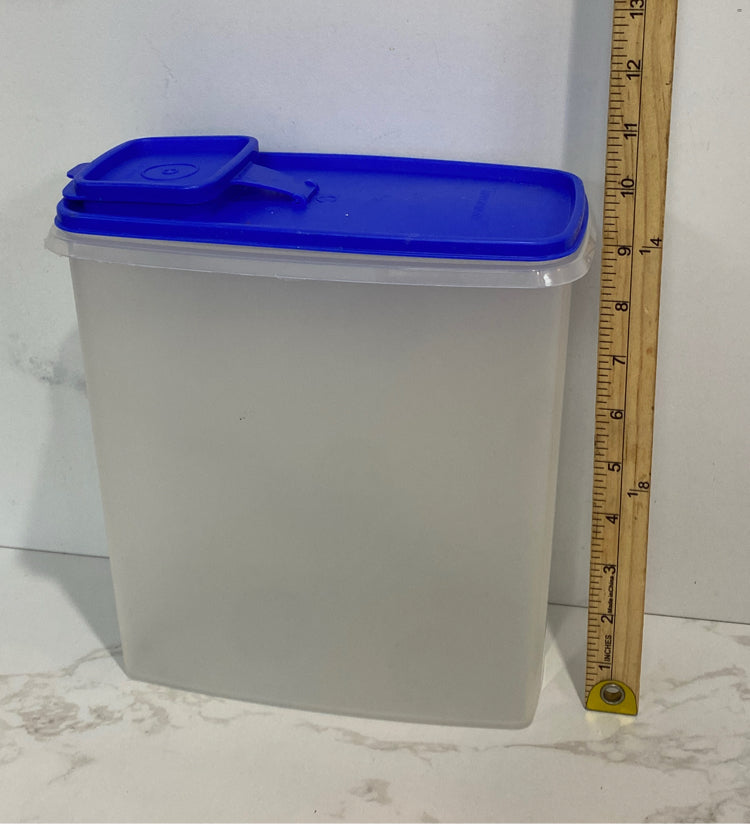 Tupperware Container