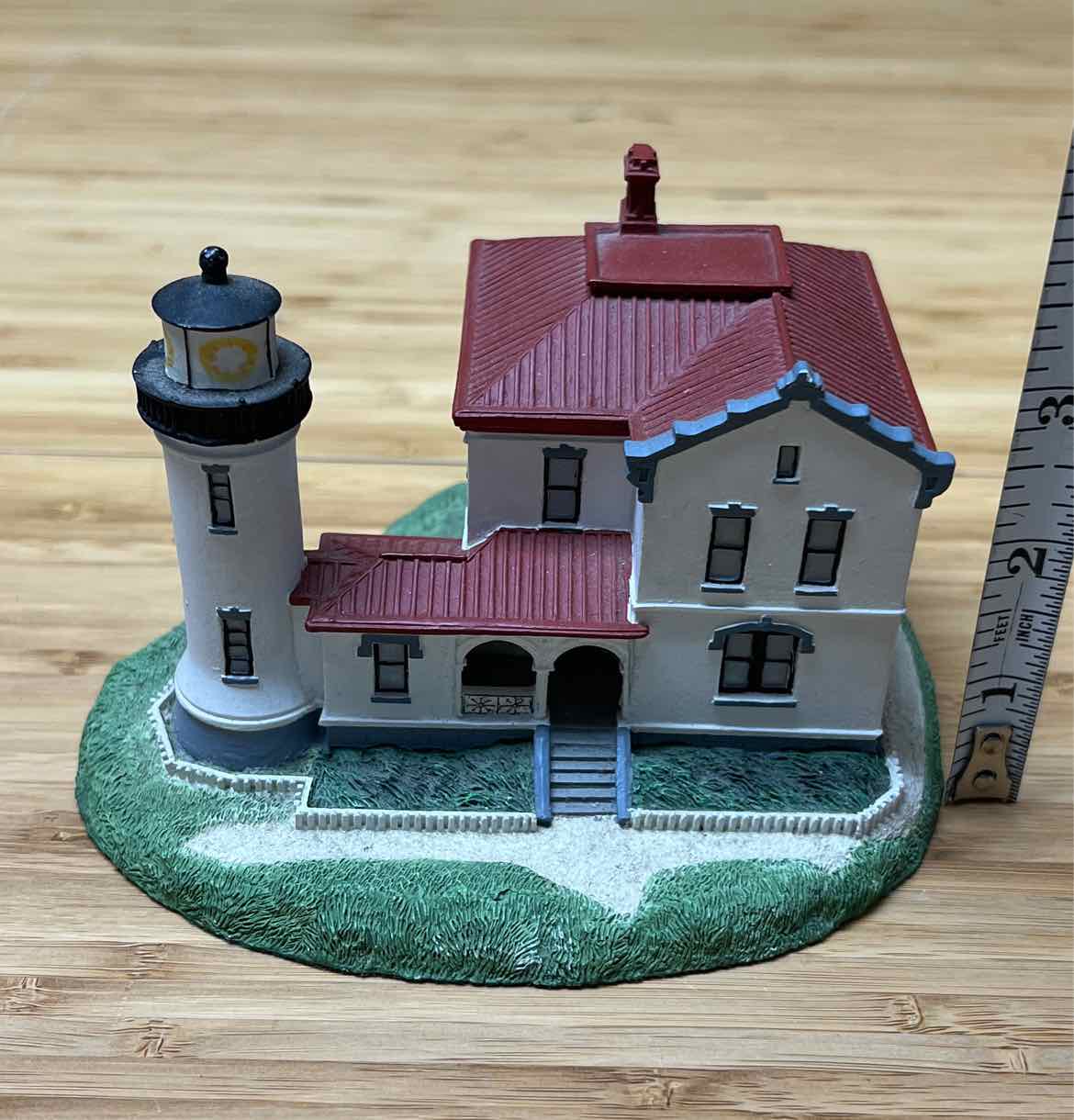 Danbury Mint Admiralty Head Lighthouse