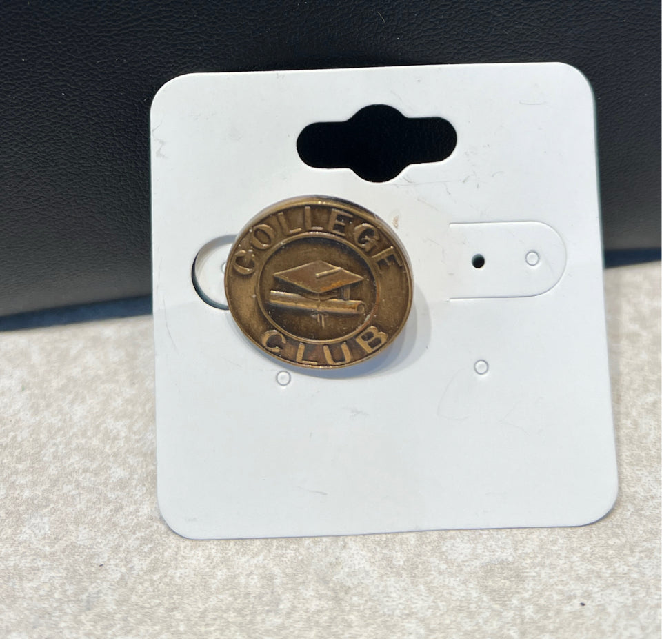 College Club Pin