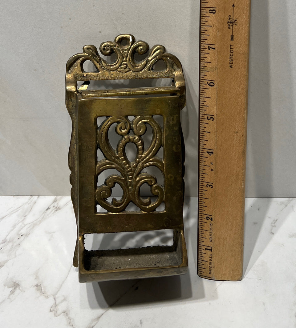 Match Holder