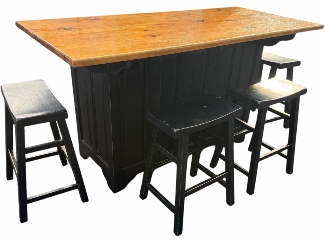 Island with 4 Stools