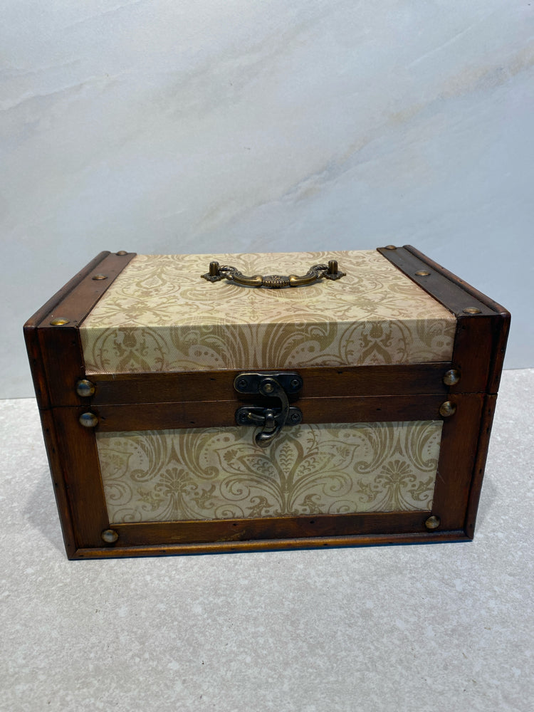 Covered box