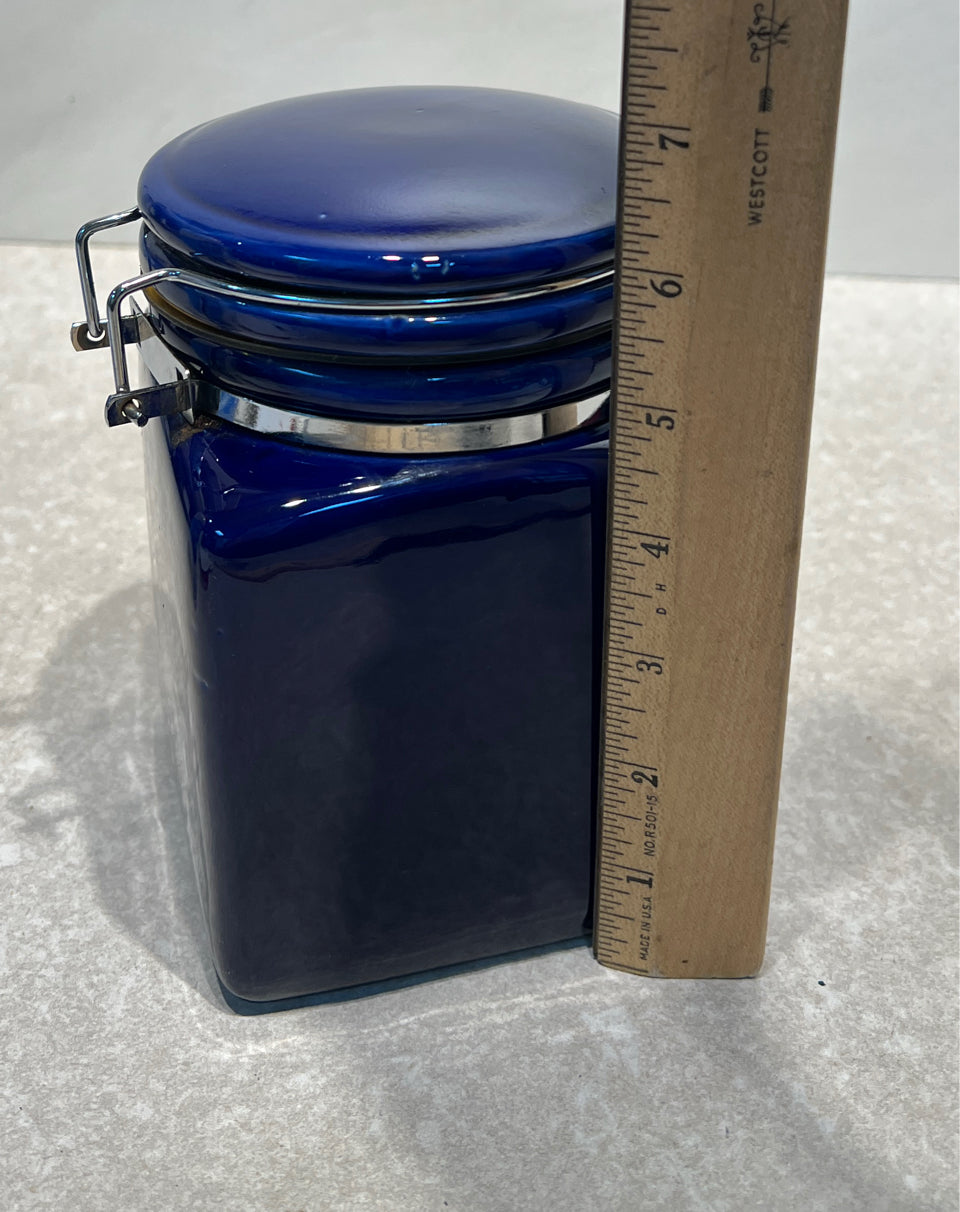 Canister