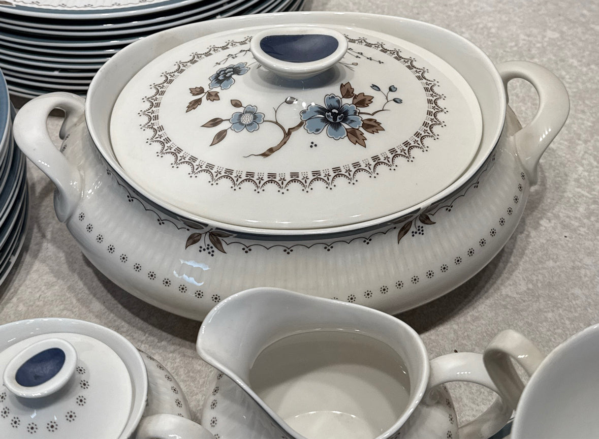 Royal Doulton Old Country Dinnerware Set