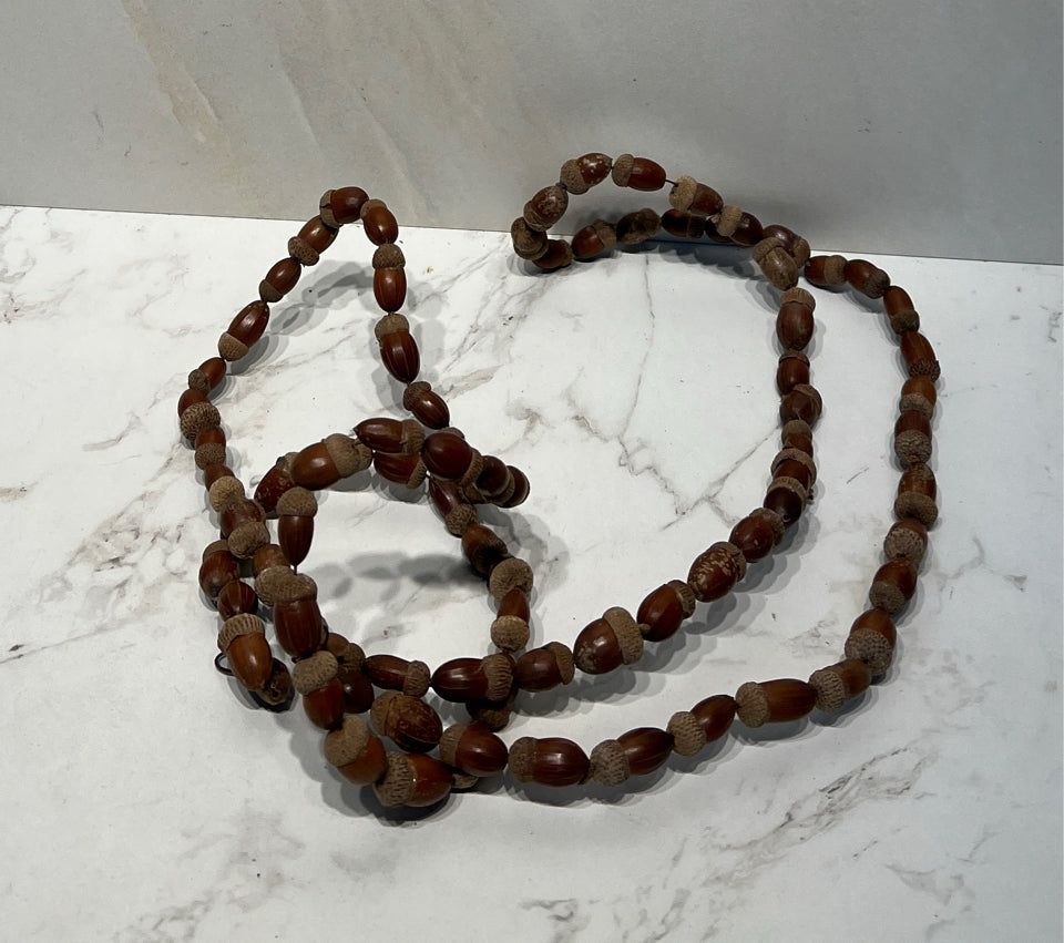 Acorn Garland