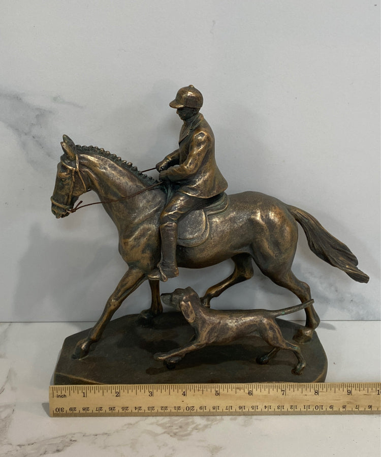 Figurine
