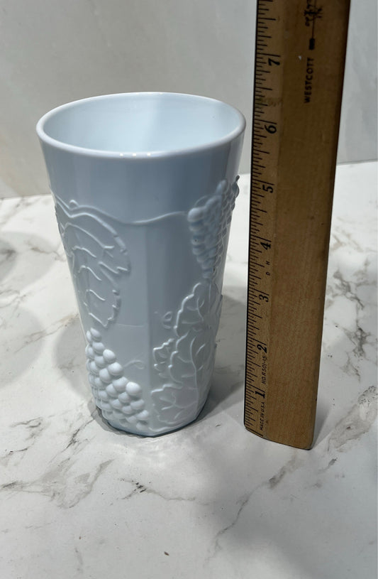 Set of 6 Milkglass Glasses