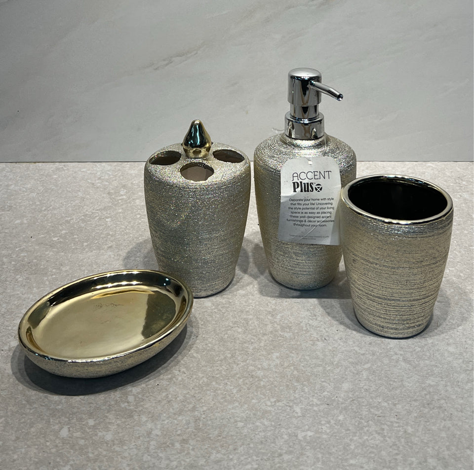 4-Piece Bath Set