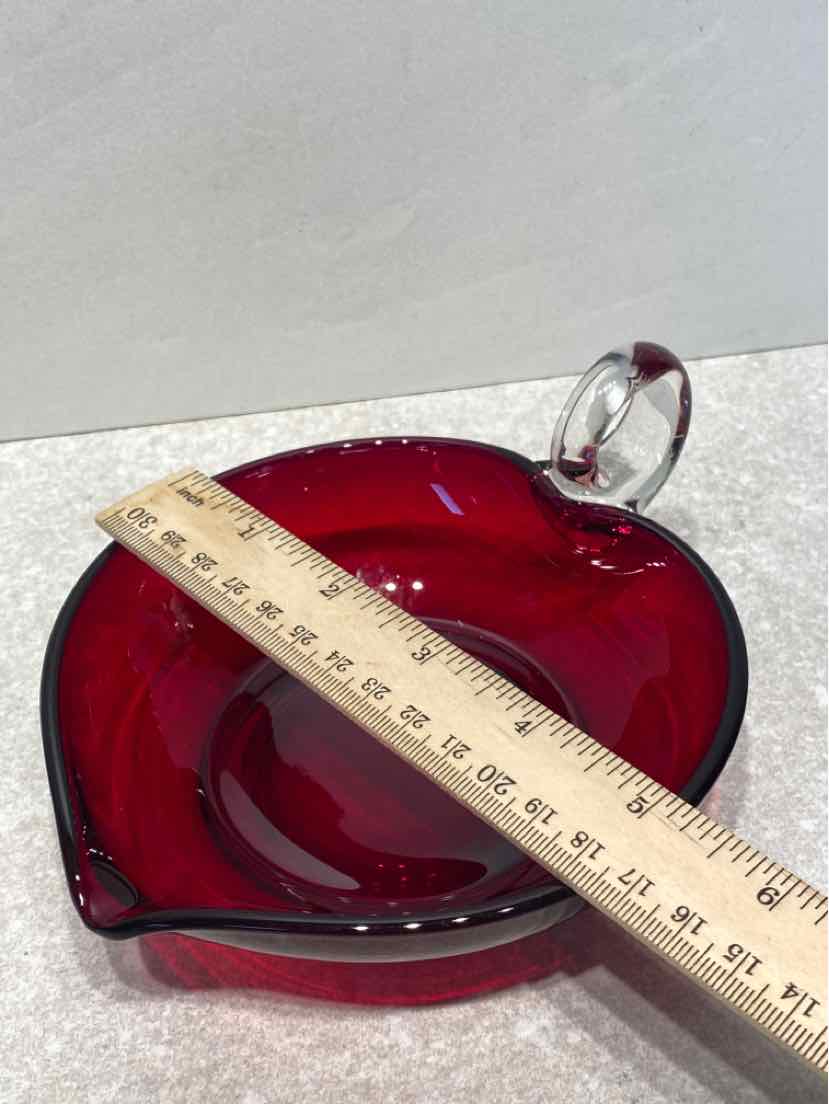 Red Handled Dish