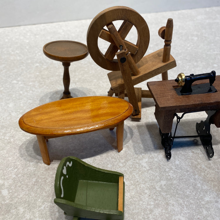 Doll Houuse Lot