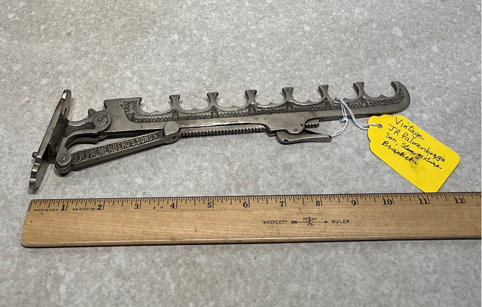 Palmenberg Bracket