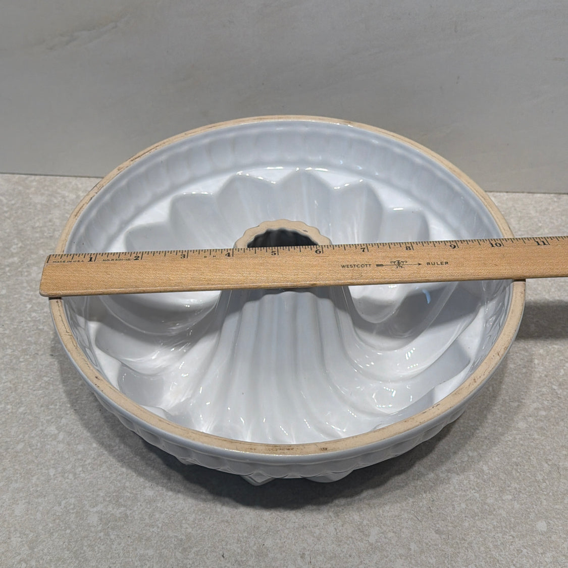 Bundt Pan