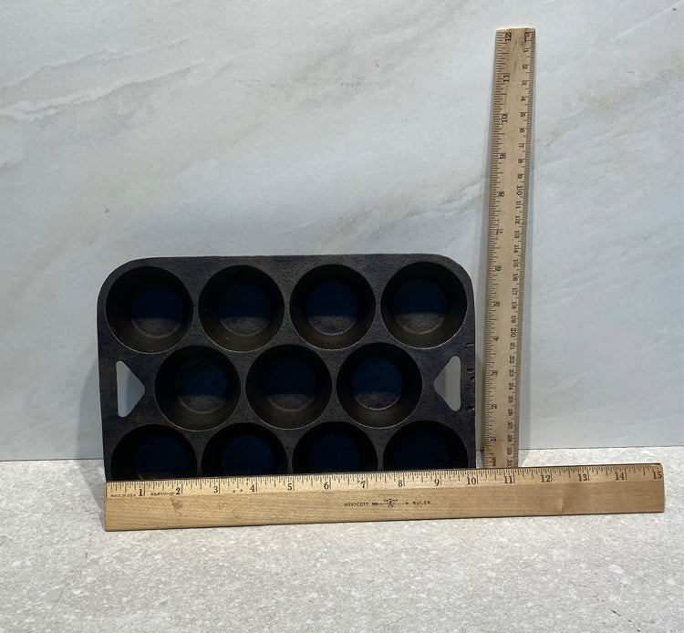 Cast Iron Muffin Pan