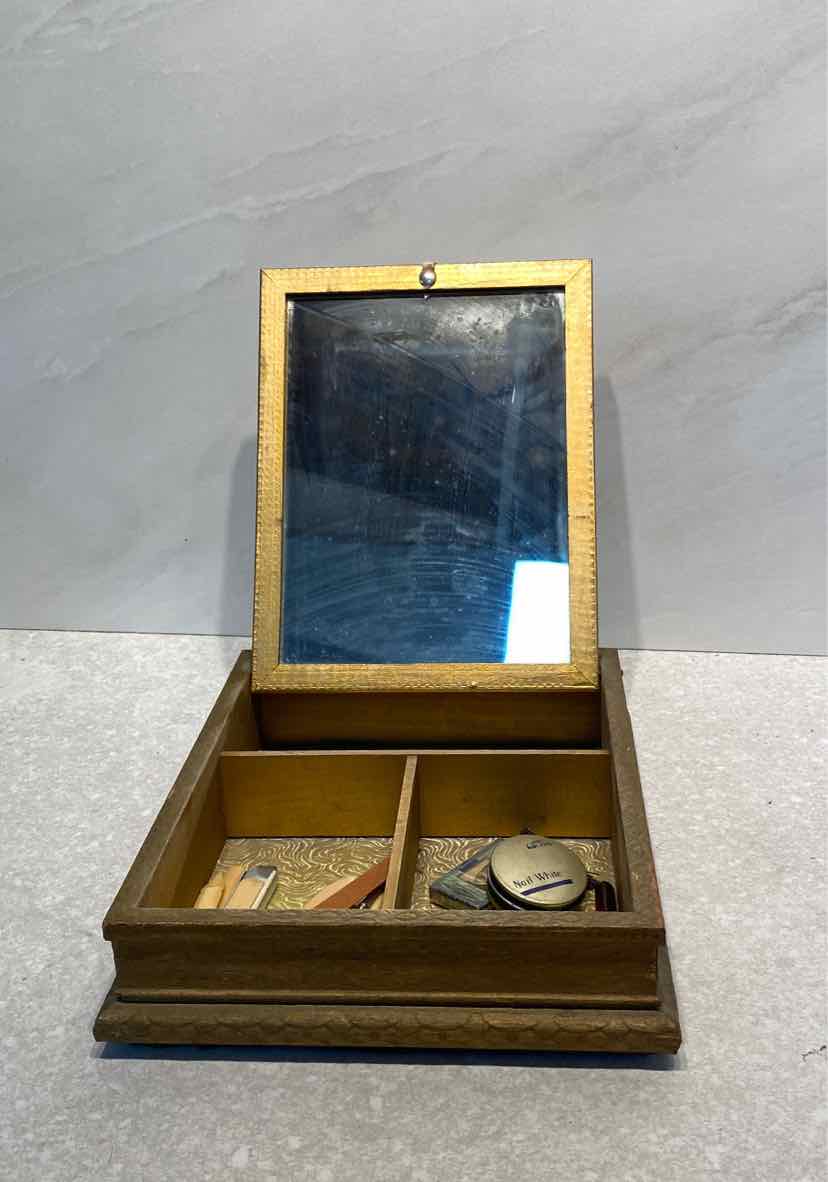 Victorian Dresser Box