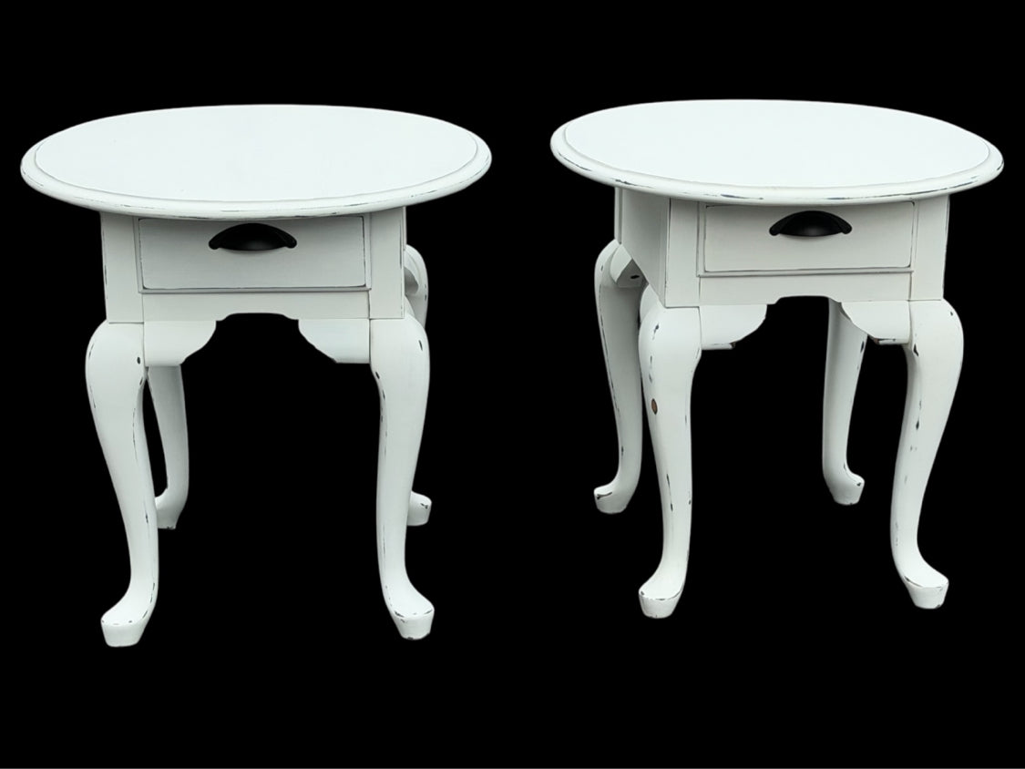 Set of 2 End Tables