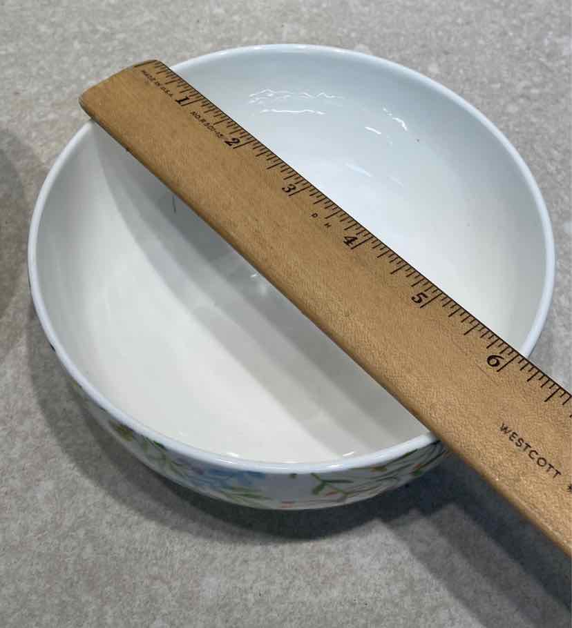 Set of 2 Mikasa Bowls