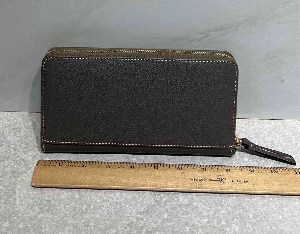 Dooney And Bourke Wallet
