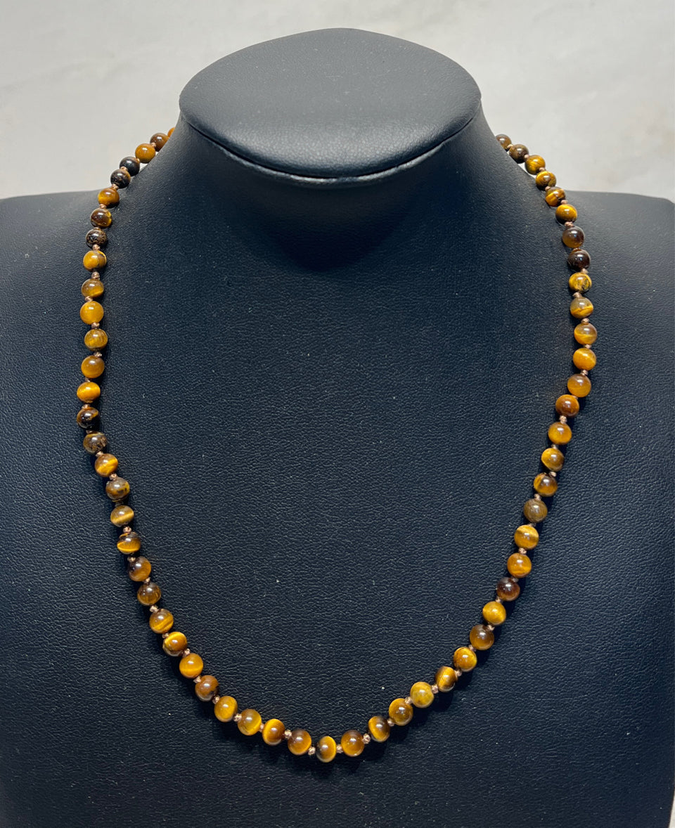 10K Clasp Necklace