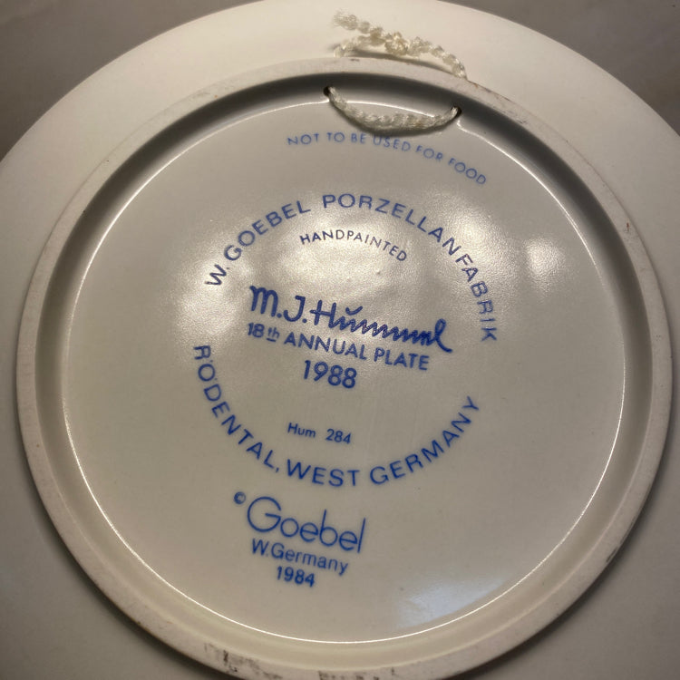Hummel Plate