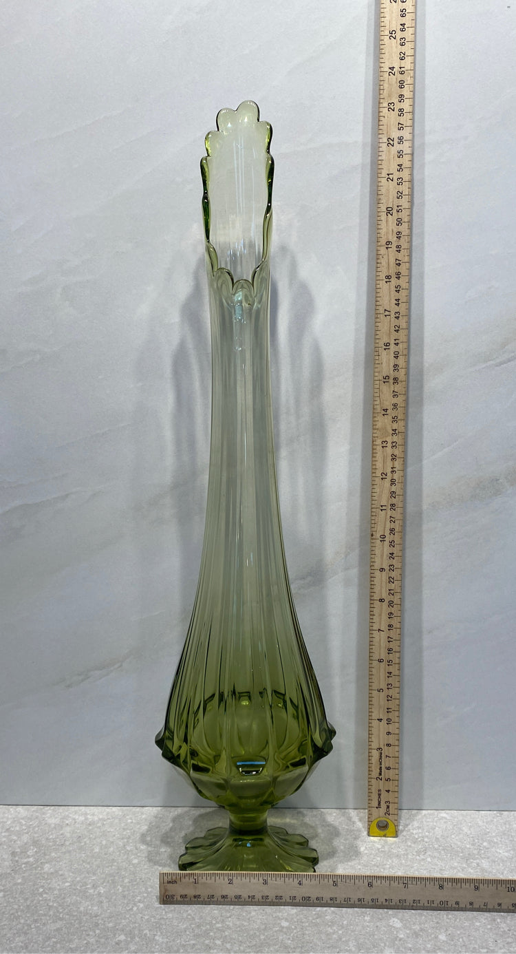 Fenton Valencia Swung Vase