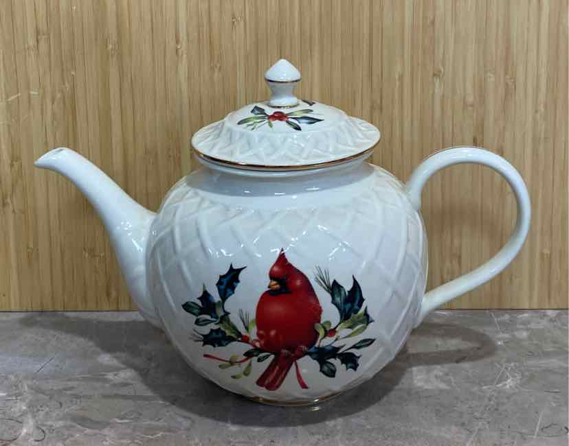 Lenox Winter Greetings Teapot