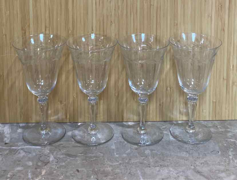 Set of 4 Glasses