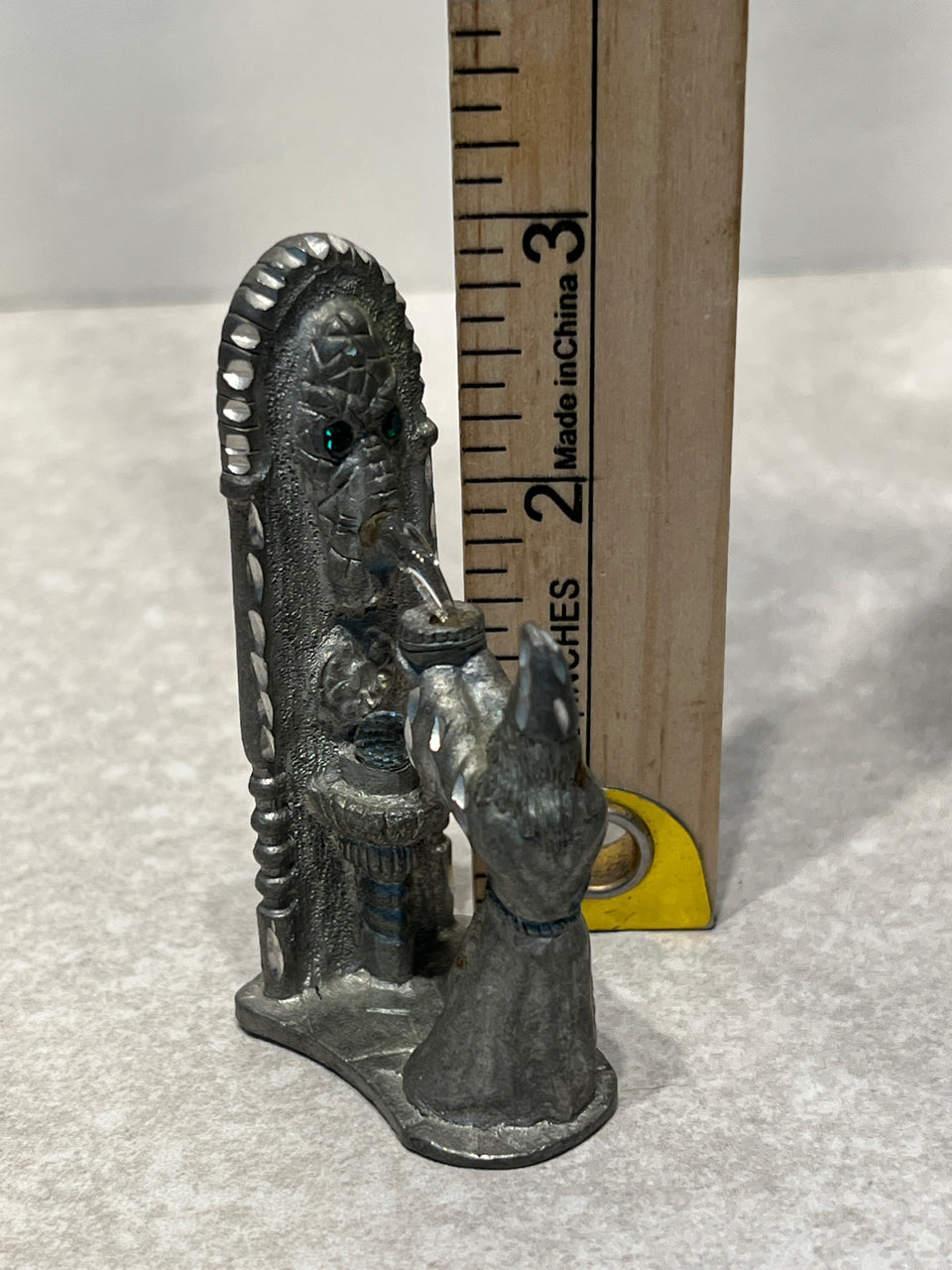 Figurine