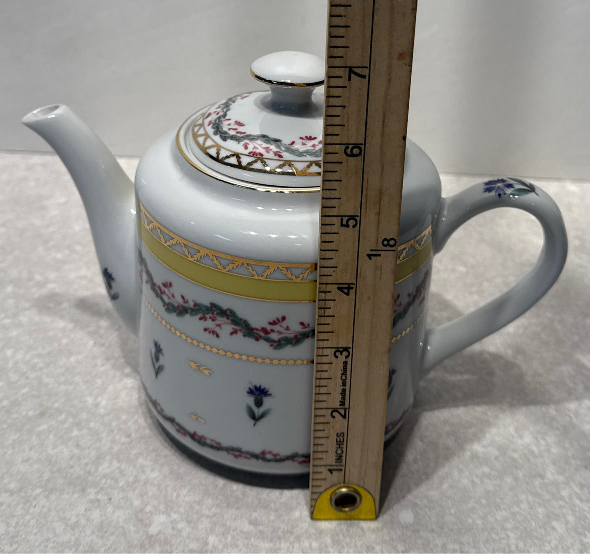 "Mount Vernon" Teapot"