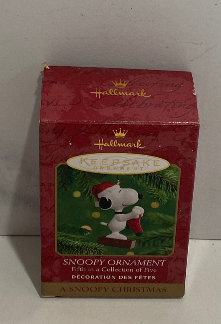 Snoopy Hallmark