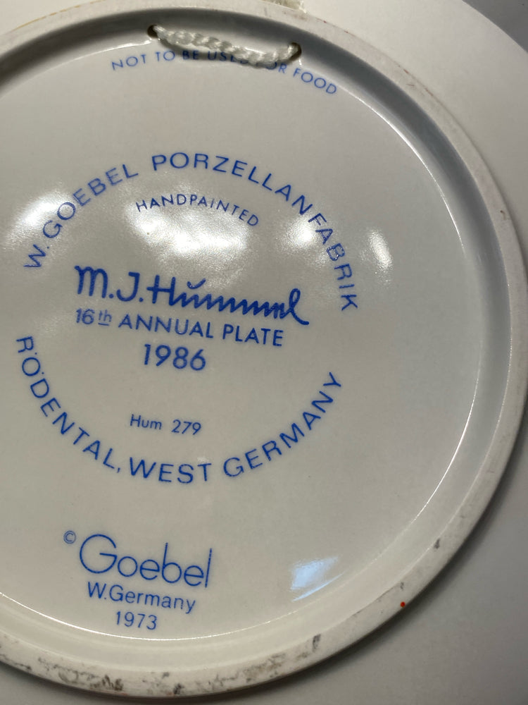 Hummel Plate