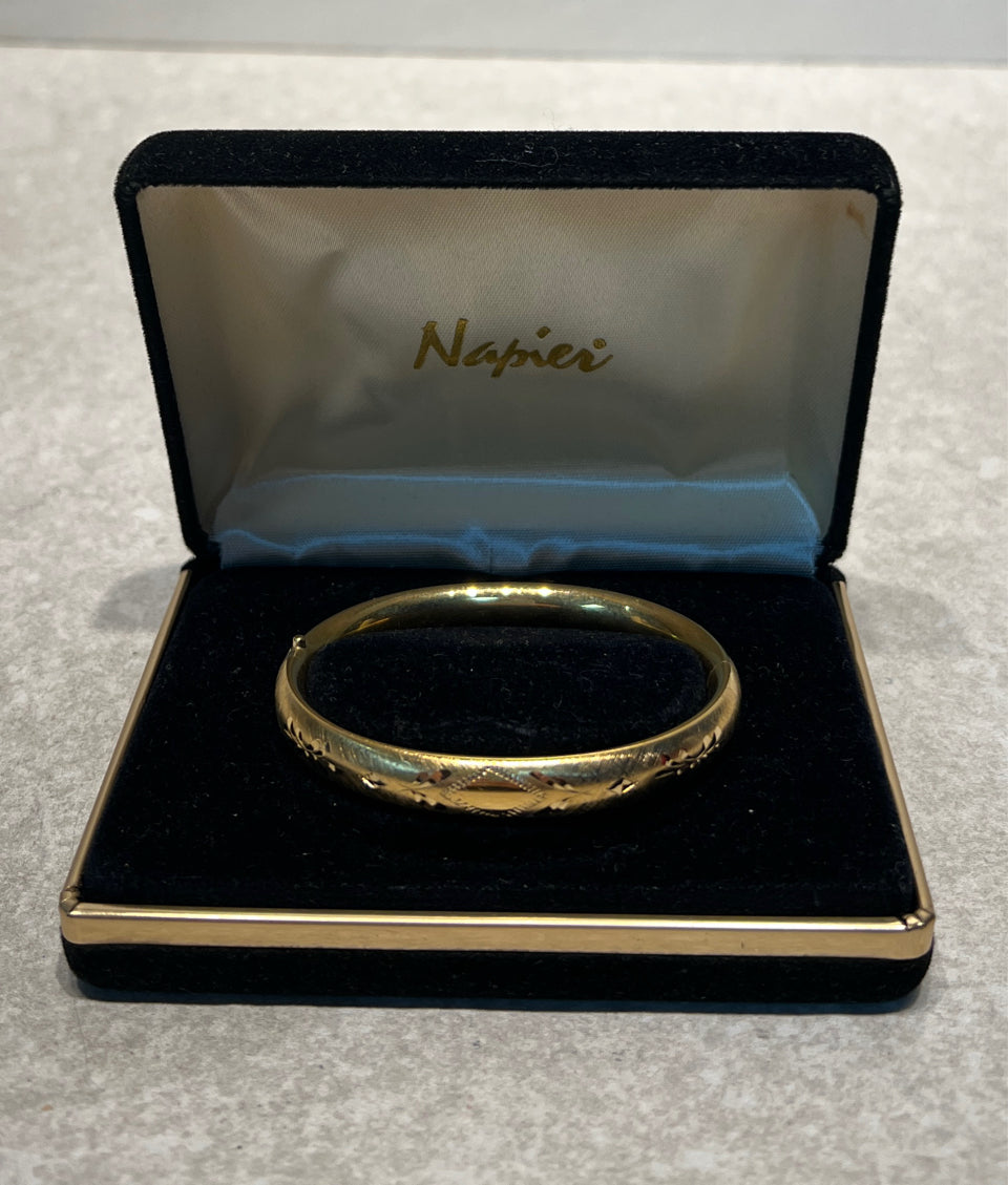 Napier Bracelet