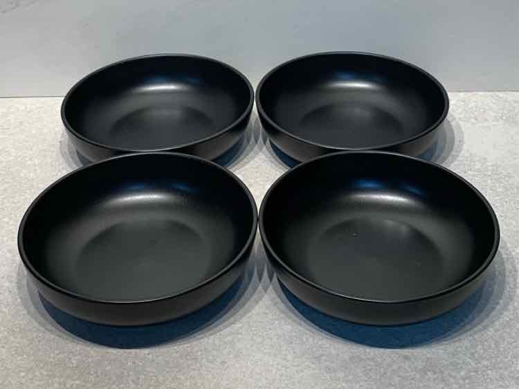 Set of 4 Black Bowls