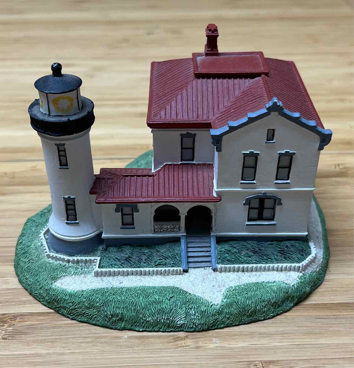 Danbury Mint Admiralty Head Lighthouse