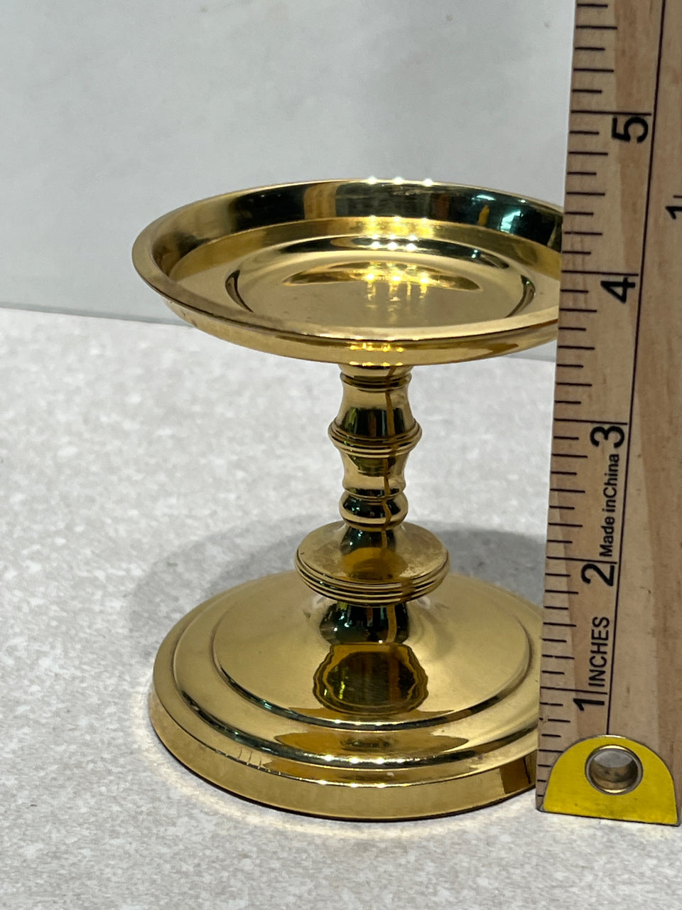 Candle holder