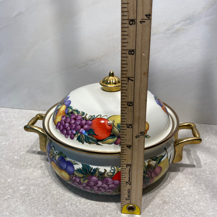 Cornocupia Covered Pot