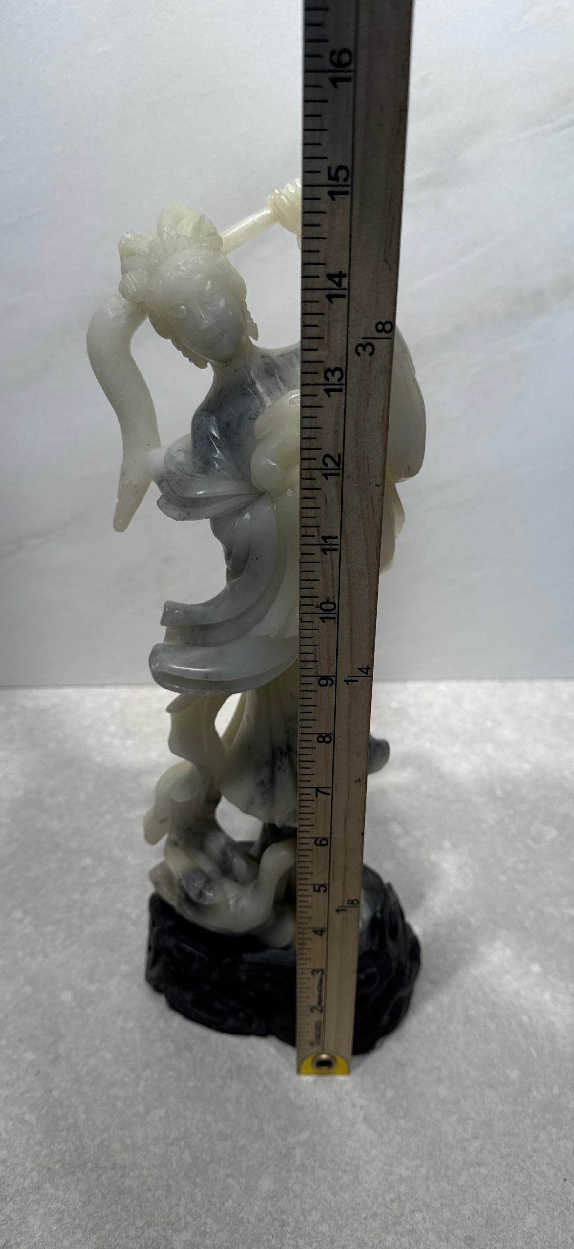 Figurine