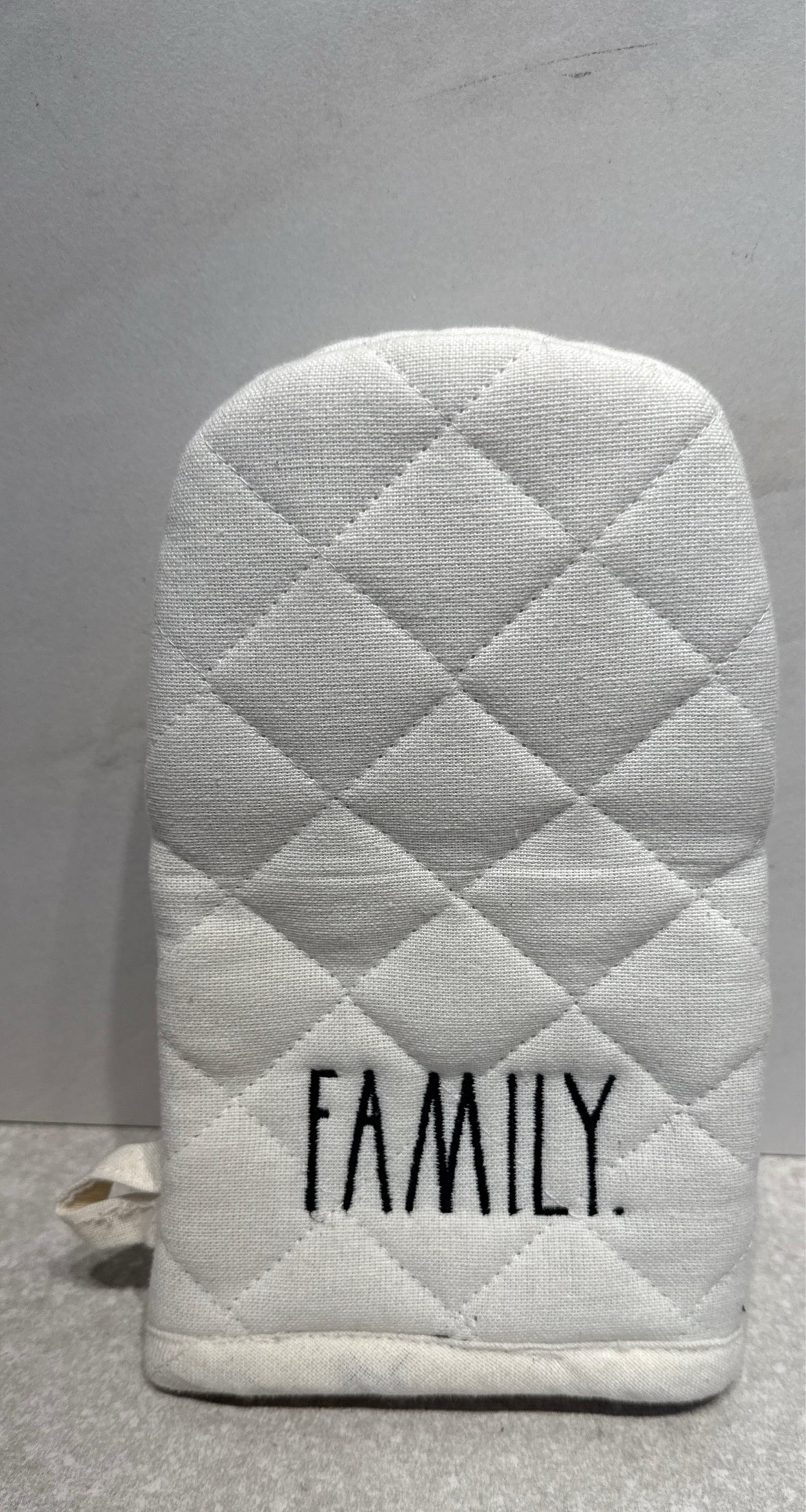 Rae Dunn Oven Mitt
