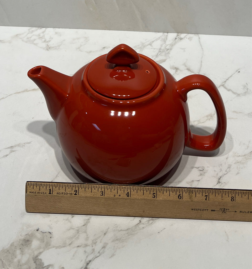 Chantal Teapot