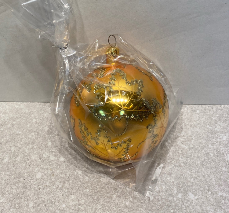 Christopher Radko Gold Maple Leaf