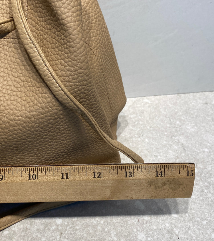 8 Other Reasons Bucket Bag